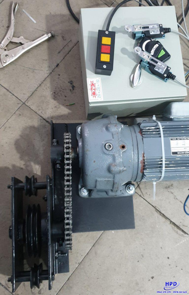 Motor kéo bạt che Cao Bằng
