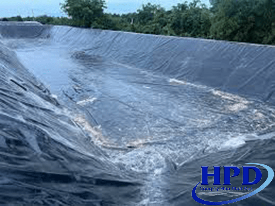 dua-nuoc-vao-ho-khi-da-xong-phan-trai-lot-bat