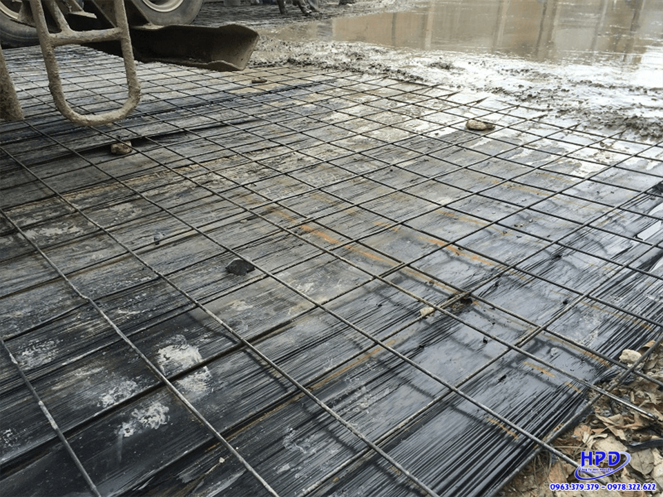 hinh-anh-thuc-te-mang-lot-san-trong-xay-dung