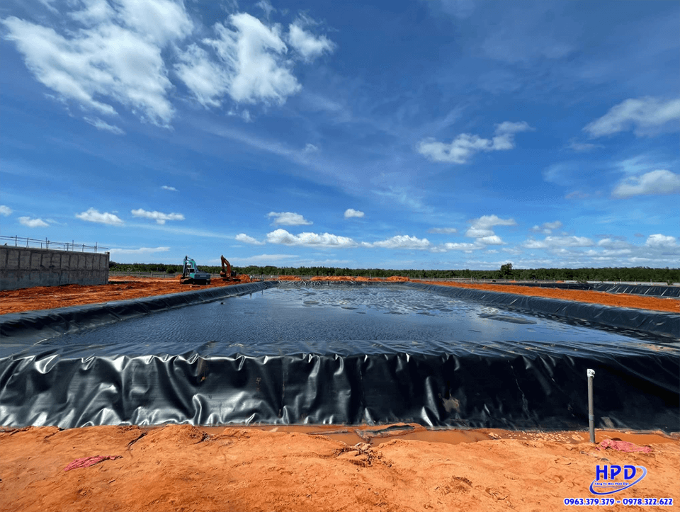 bat-HDPE-thi-cong-mo-hinh-nuoi-thuy-san