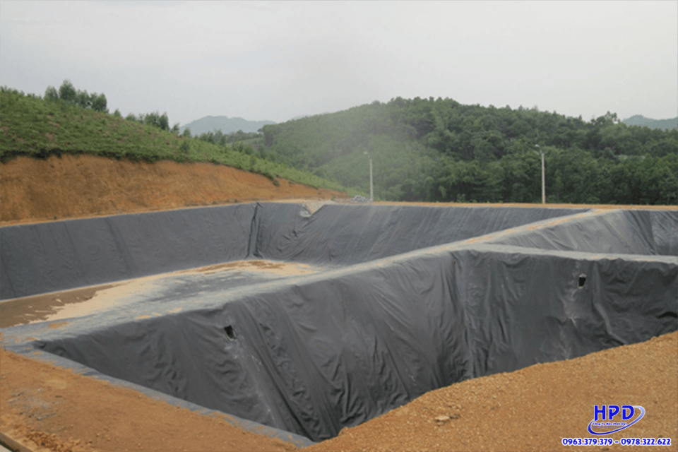 thi-cong-bat-dung-rac-sinh-hoat